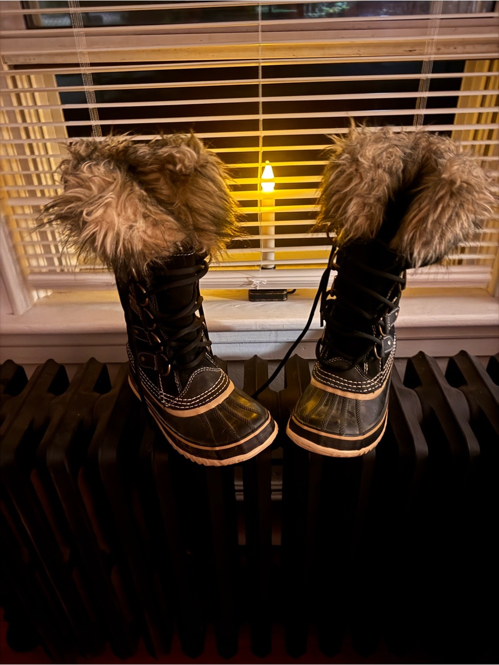 Sorel Black Winter Boots with Faux Fur Trim